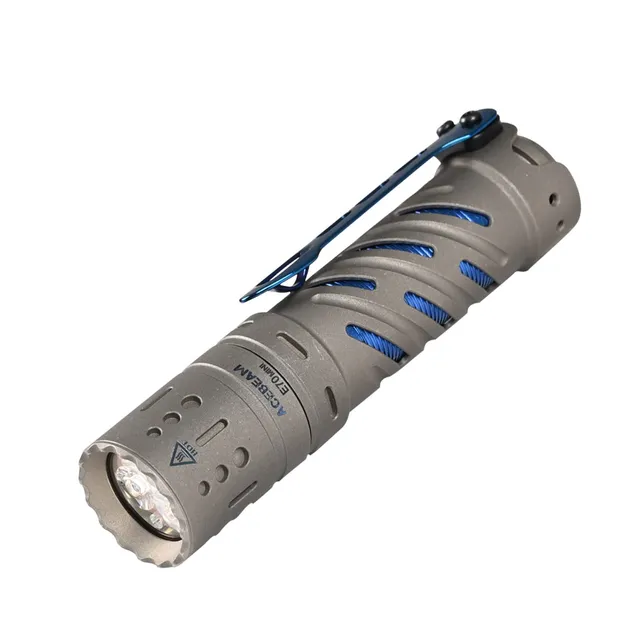 acebeam-e70-mini-titan-taschenlampe-2000-lumen-high-cri image 1