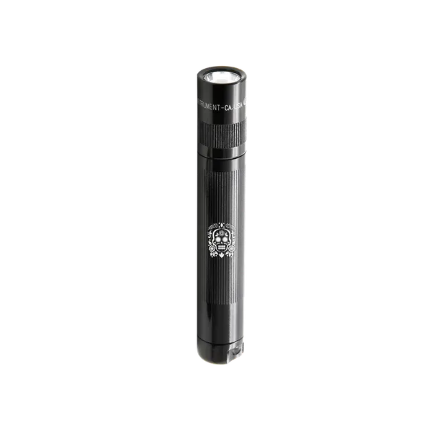 maglite-solitaire-taschenlampe-1xaaa-schwarz-sugar-skull image 1