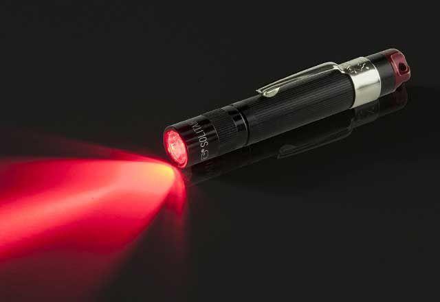 mag-lite-solitaire-led-spectrum-rot-taschenlampe-beach image 3