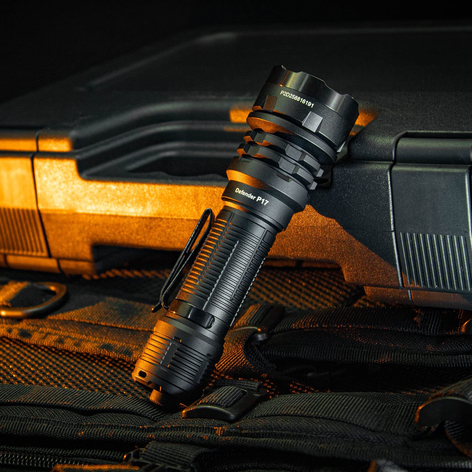 acebeam-defender-p17-taschenlampe-4900-lumen-445m-taktisch image 6