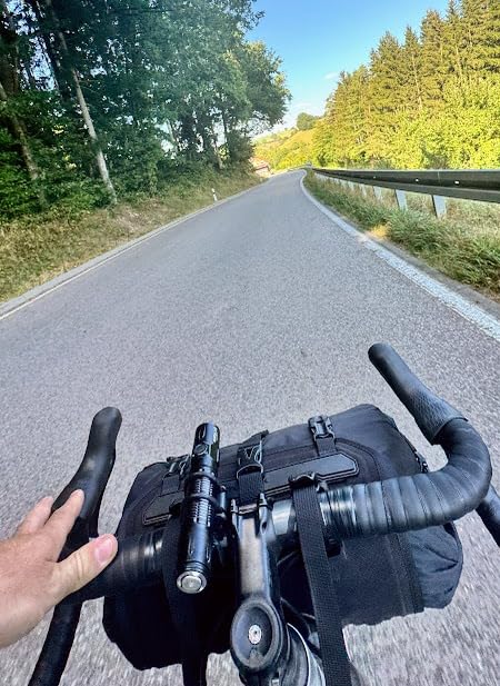 Hält am Lenker