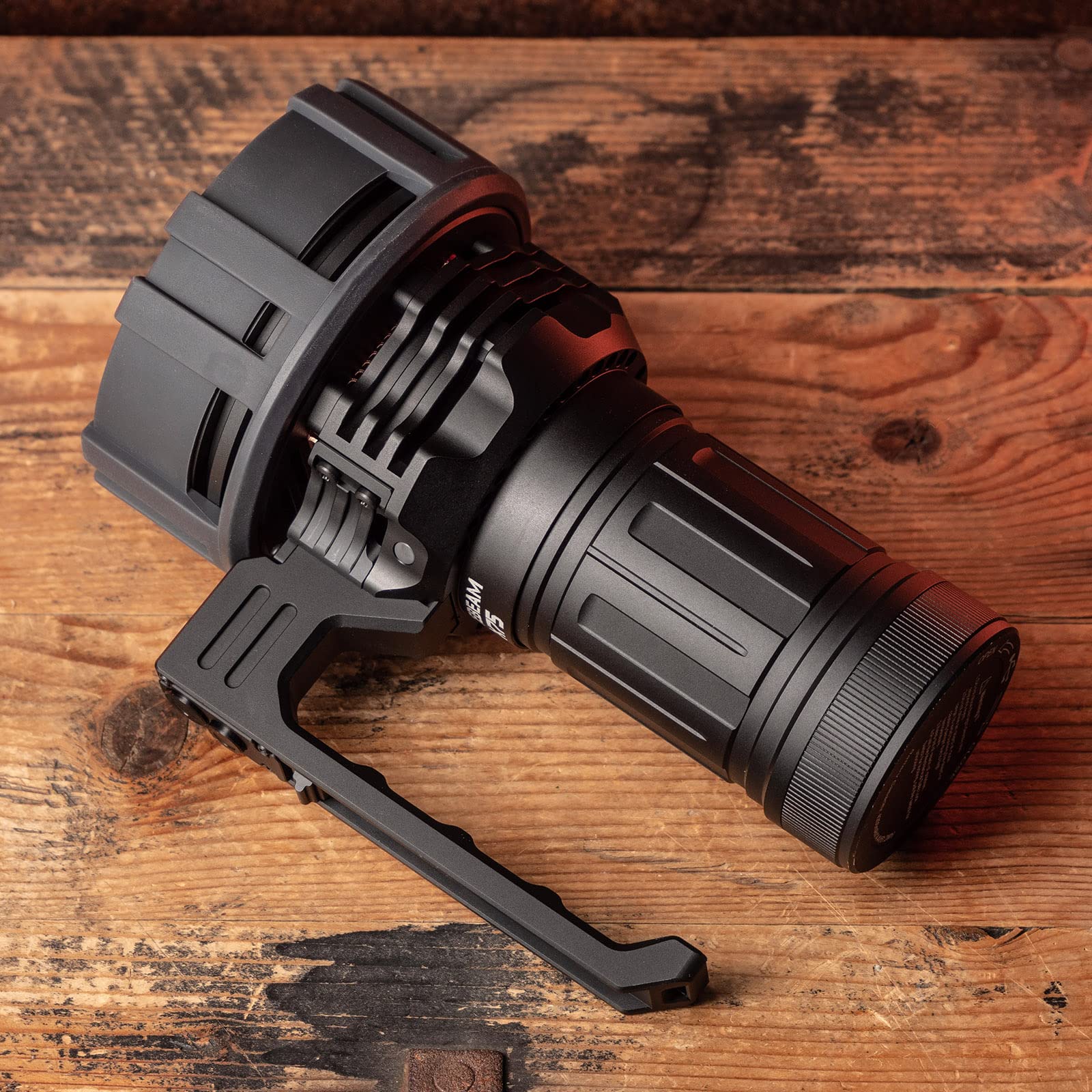 acebeam-x75-taschenlampe-80000-lumen-1150-m image 5